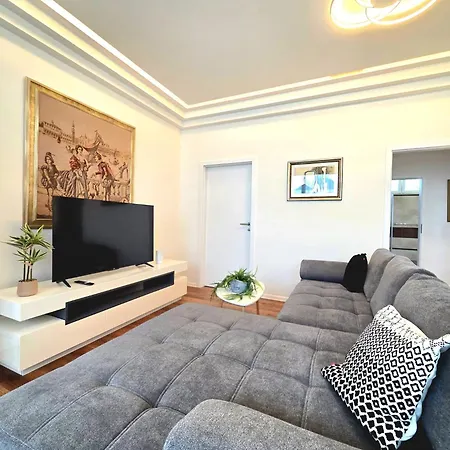 Apartmán Deluxe Astrova A *