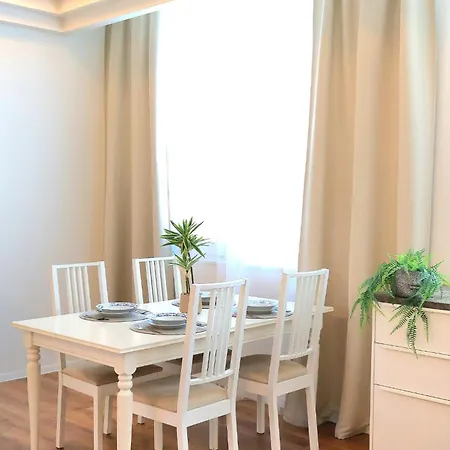 Deluxe Astrova A Apartmán *